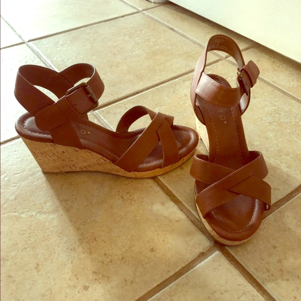 Pesaro Brown Wedges size 8